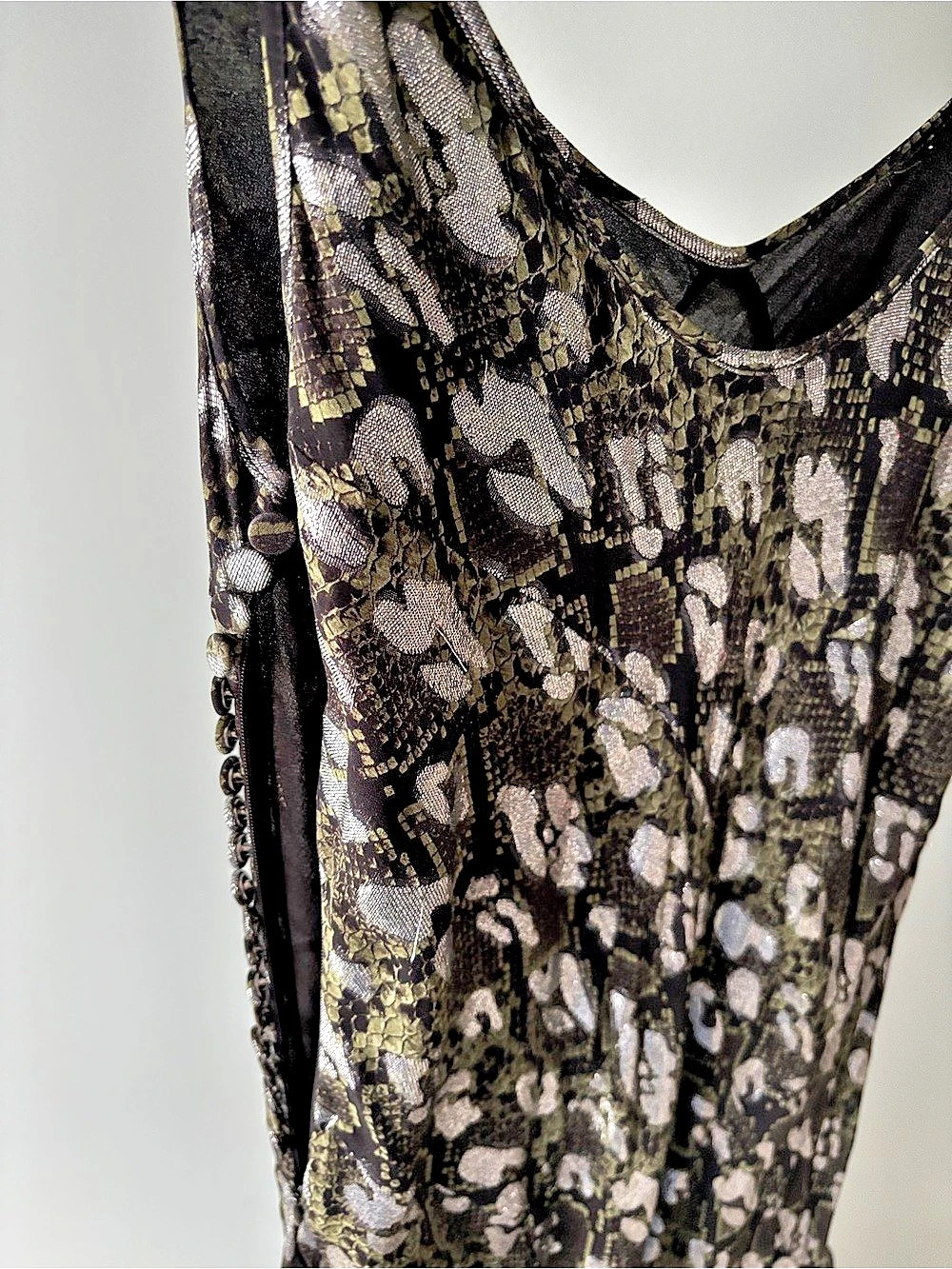 Michael Kors Collection Spruce Python Leopard Metallic Silk Ruffle Dress, US 8 - Picture 8 of 16